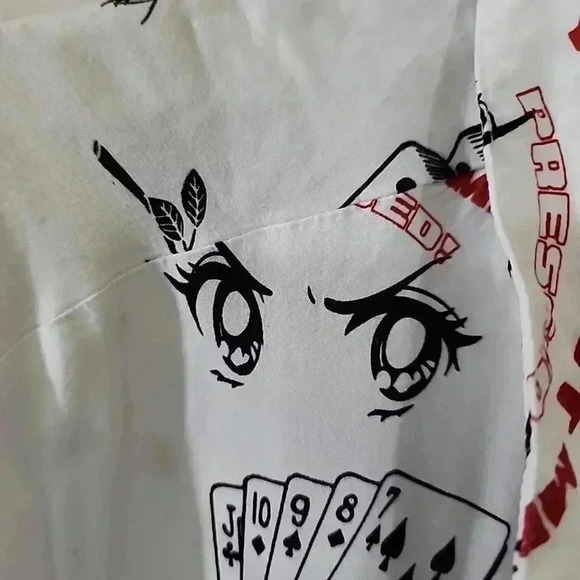 VITRIOL Caedia Allover Anime Print White Short Sleeve Button Up Shirt. Size Medi - Picture 6 of 7